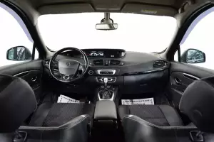 Renault  13