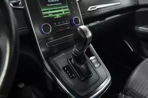 Renault  8