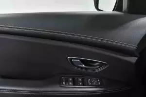 Renault  9