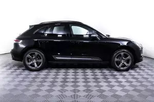 Porsche  21