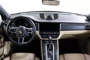 Porsche  1