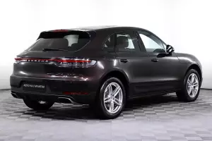 Porsche  16