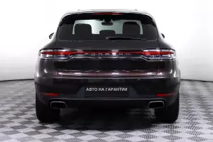 Porsche  15