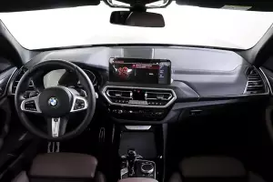 BMW  10