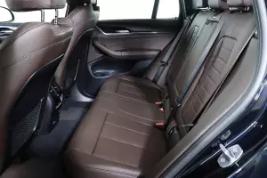 BMW  15