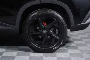 Omoda  6
