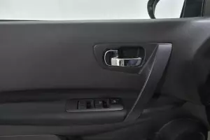 Nissan  10