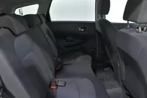 Nissan  12