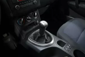 Nissan  9