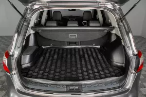Nissan  5