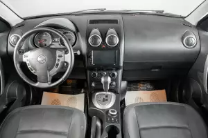 Nissan  6