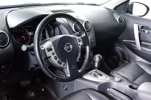 Nissan  5