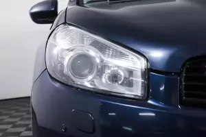 Nissan  11