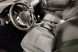 Nissan  1