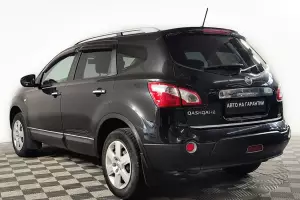 Nissan  19