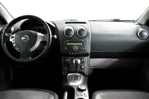 Nissan  6