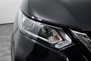 Nissan  6