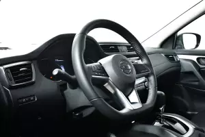 Nissan  9