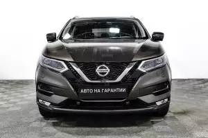Nissan  17