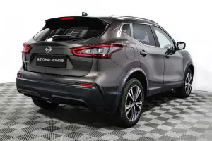 Nissan  16