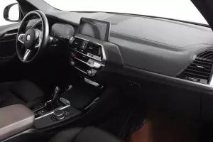 BMW  8