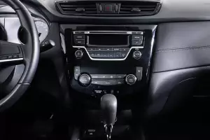 Nissan  11
