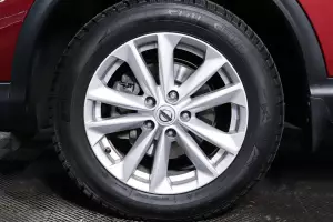 Nissan  8