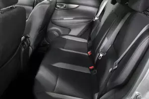 Nissan  11