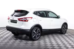 Nissan  4
