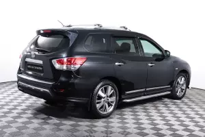 Nissan  15