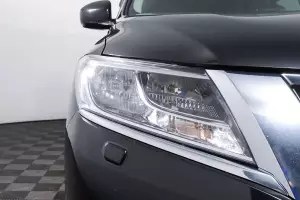 Nissan  11
