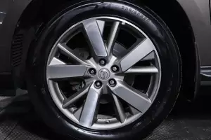 Nissan  1
