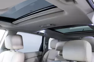 Nissan  4