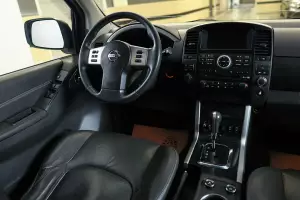Nissan  16