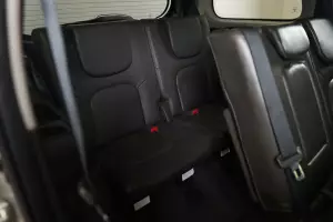 Nissan  1