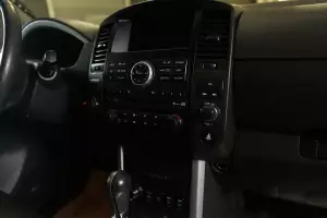 Nissan  12