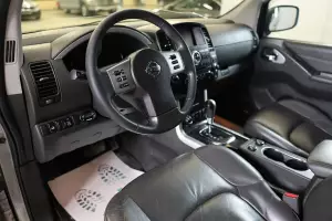 Nissan  10