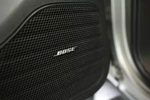 Nissan  9