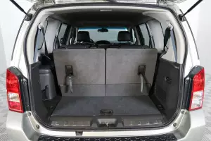Nissan  25