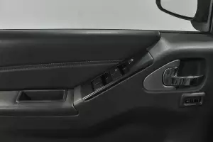 Nissan  10