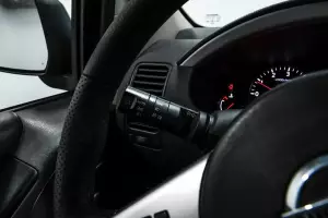 Nissan  5