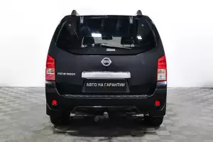 Nissan  17