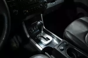 Nissan  12