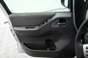 Nissan  6