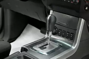 Nissan  8