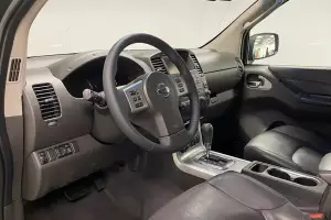 Nissan  10