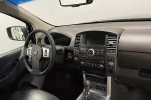 Nissan  11