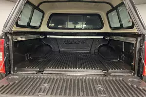Nissan  6