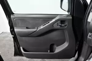 Nissan  10