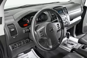 Nissan  5